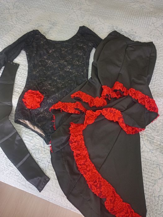 Пола и боди за танци