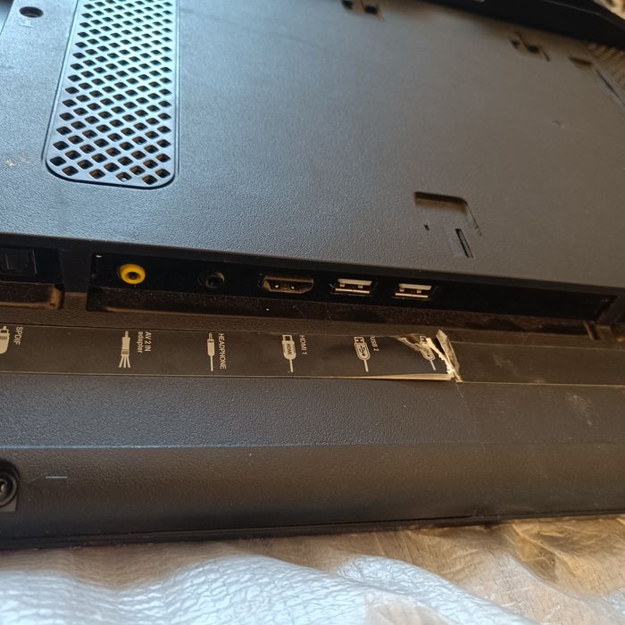 Телевизор Thomson LE40D3260