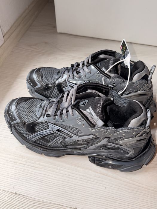 Balenciaga Runner Сив Grunge style