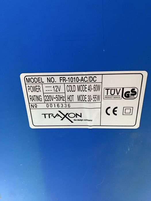 Мини хладилник за автомобил.