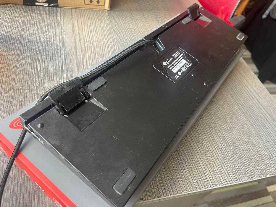 Гейминг клавиатура Genesis Thor 300 с Numpad (механична)