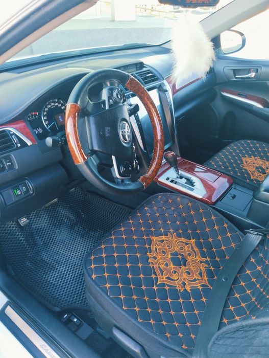 Срочно продам камри 50