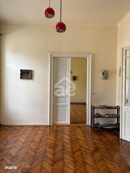 Apartament Ultracentral 3 camere 106 mp