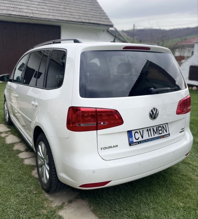 VOLKSWAGEN Touran 0 — imagine 4