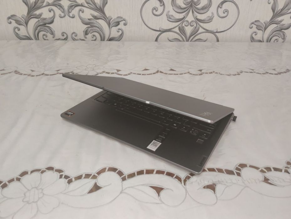 Lenova yoga noutbook