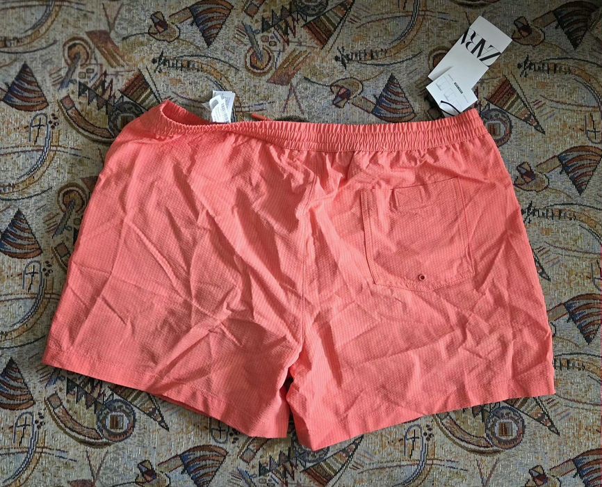 Pantaloni scurți Zara noi