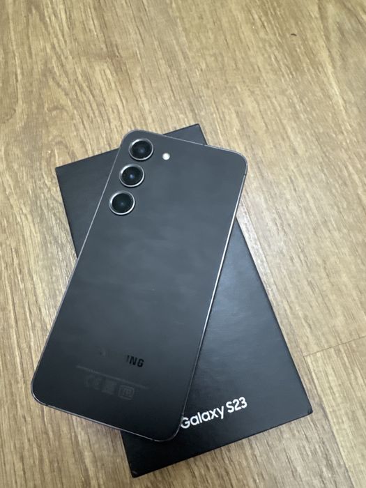Samsung S23  8/128