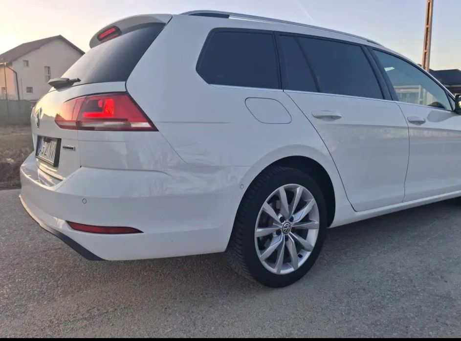 Volkswagen Golf 7 Combi Bluemotion