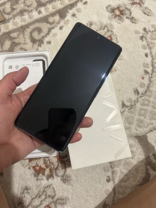 VIVO  Y35 телефон