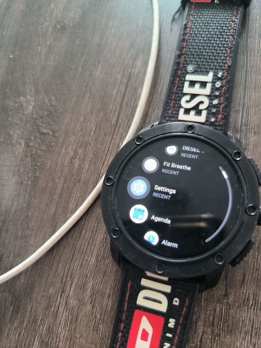 Smartwatch Axial diesel on
