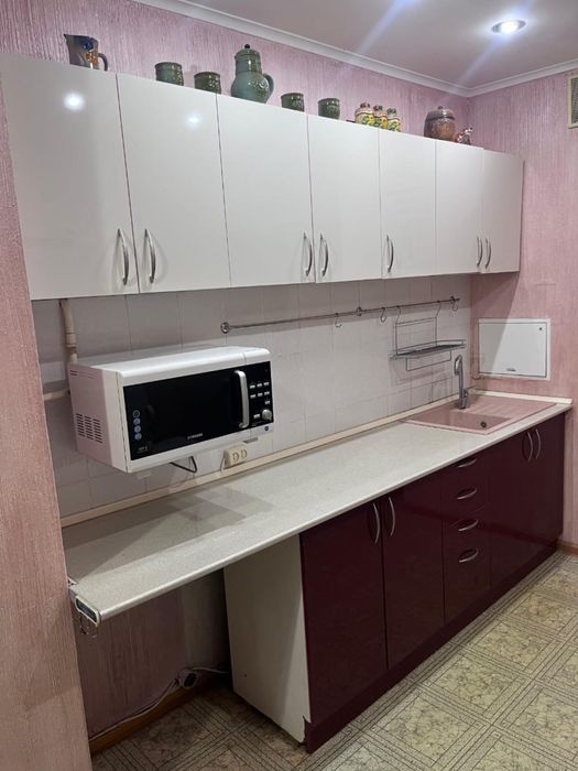 Продаётся линолеум,шкаф,кухня