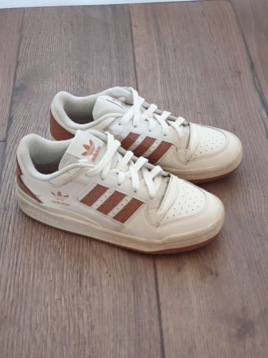 Кроссовки Adidas