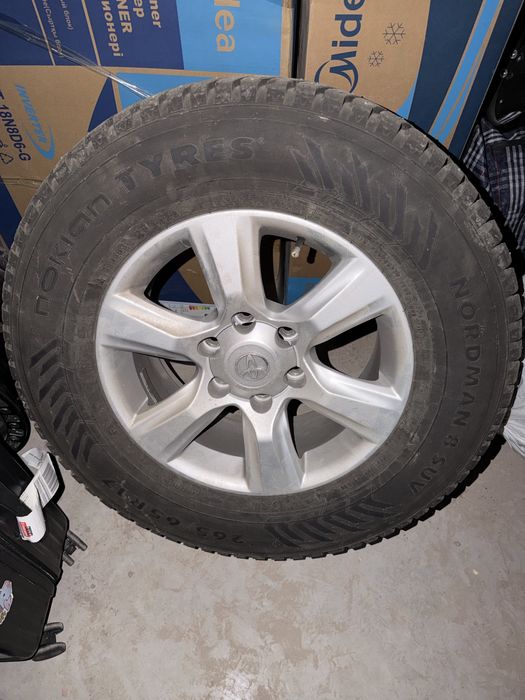 Продам диски с шинами