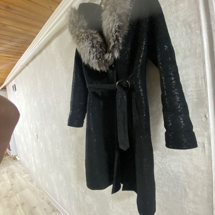 Дубленка песцовом воротничком