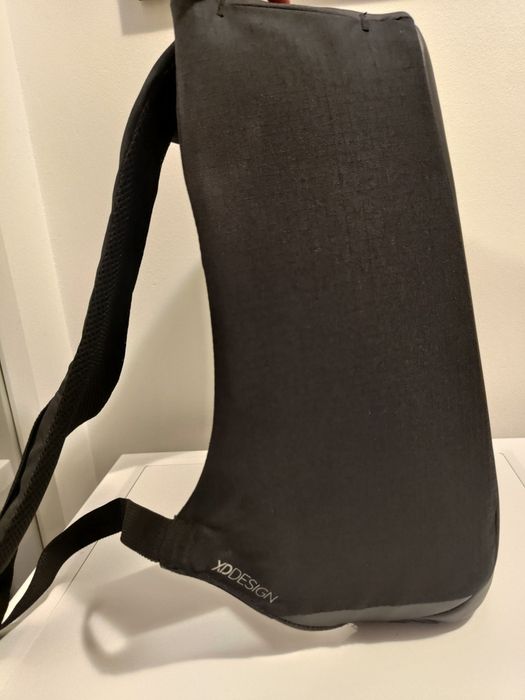 Ghiozdan antifurt profesional