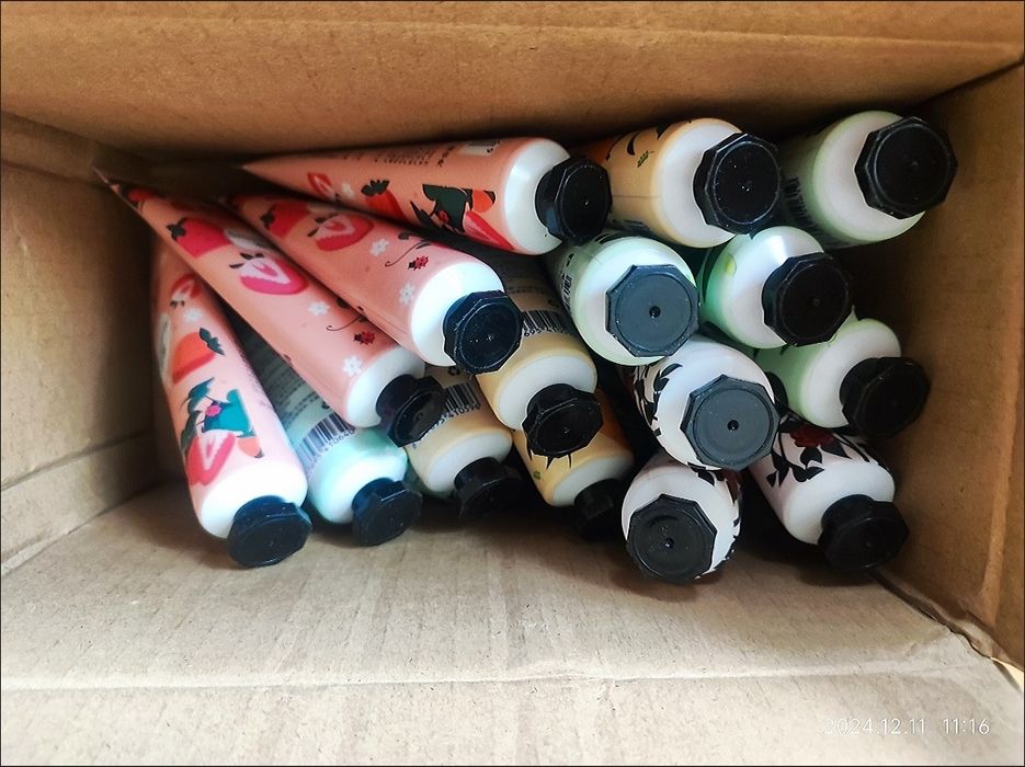 Ayollar uchun orginal kosmetika