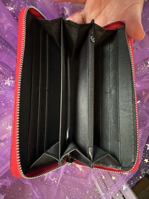 portofel rosu metalic cu argintiu nou