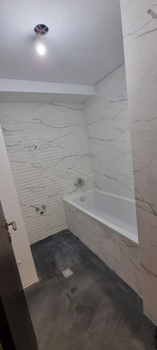 Meseriasi Executam lucrari de Rigips , zugraveala