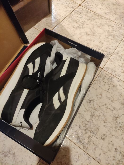 Оригиналнни маратонки Reebok N45
