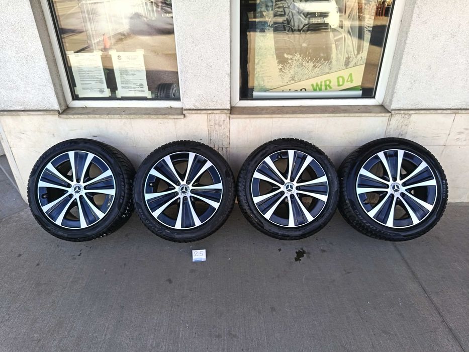 18 цола Mercedes E Class W213 оригинални джанти с летни гуми Pirelli