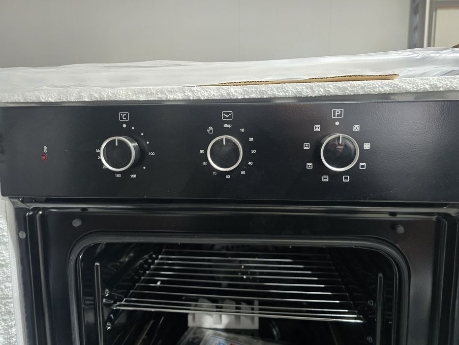 Нова фурна за вграждане Regal 52 л