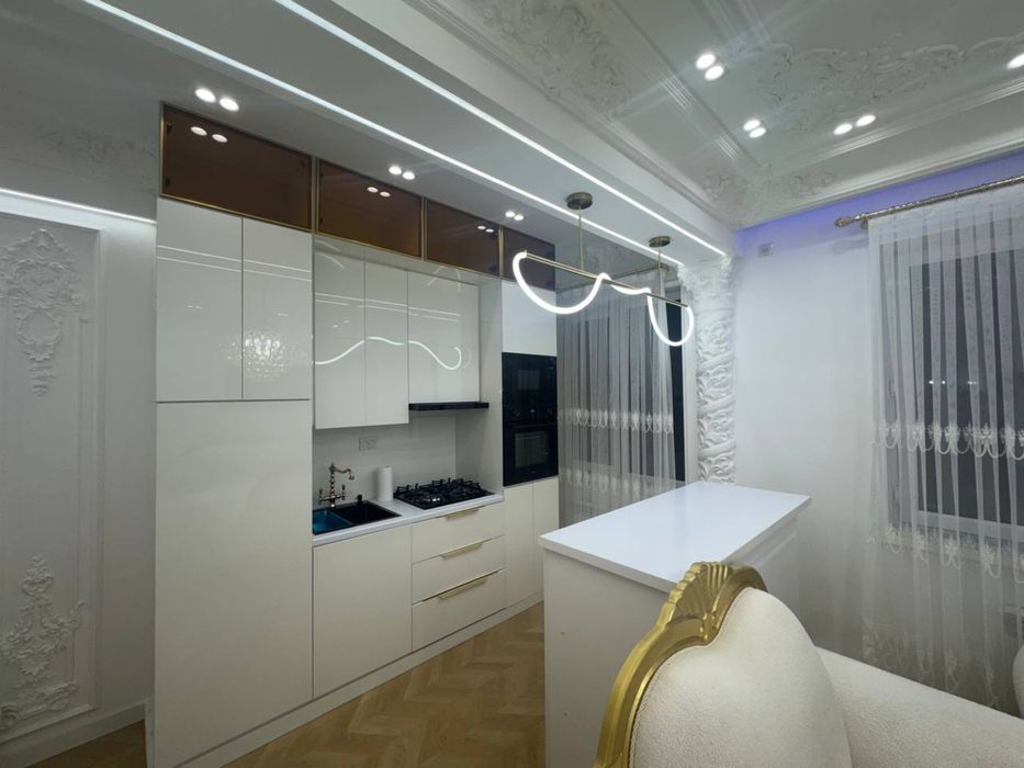 Юнусобод 16-квартал, 2*3/2/10 (1-линия)