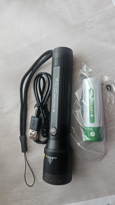 Lanterna Ledlenser P7R CORE