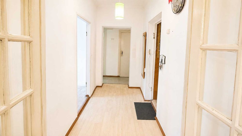 Продается 2 комнатная квартира, пр.Строителей