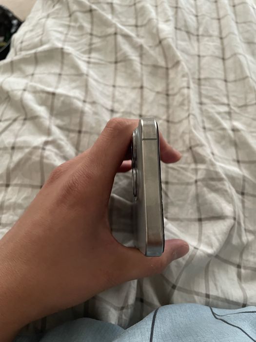Iphone 15 pro srochno