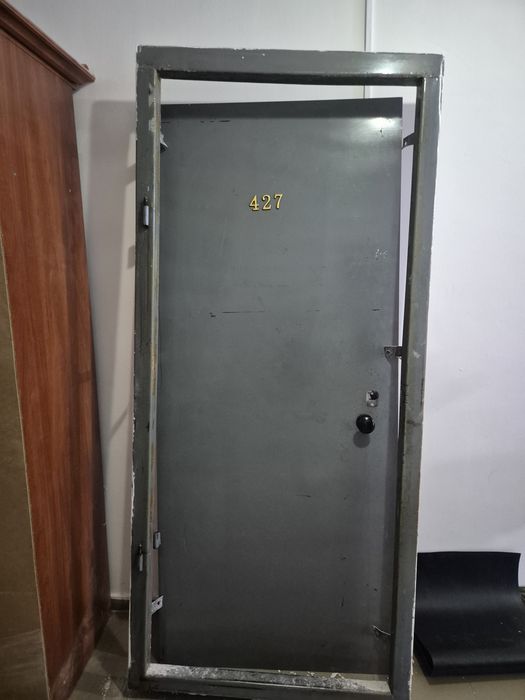 Продам двери металлическая