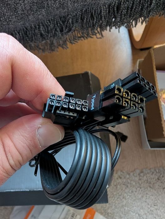 Cablu Corsair Type 4, 2x8 pin PCIe 1x16 pin PCIE 5.0 12VHPWR