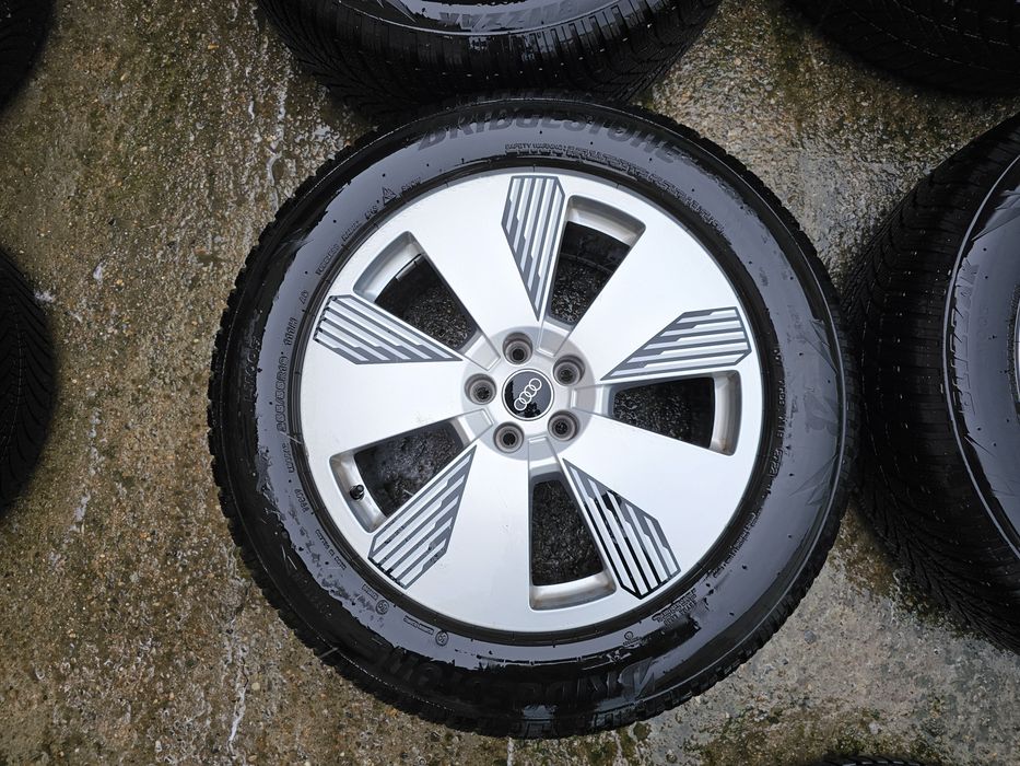 Jante originale Audi Q7 + Anvelope iarna dot 2022 - 255 55 19