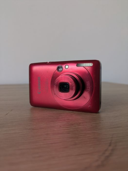 Canon IXUS 100 IS - РЕТРО СНИМКИ стил Y2K (Year 2000) Дигитален Фотоапарат