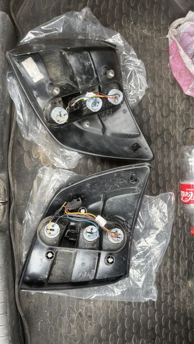 Продаю задние фонари гранта