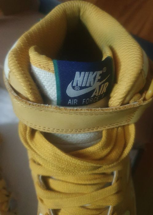 Air Force 1 Mid Paris