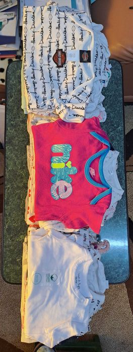 Pentru bebe bady si costumase