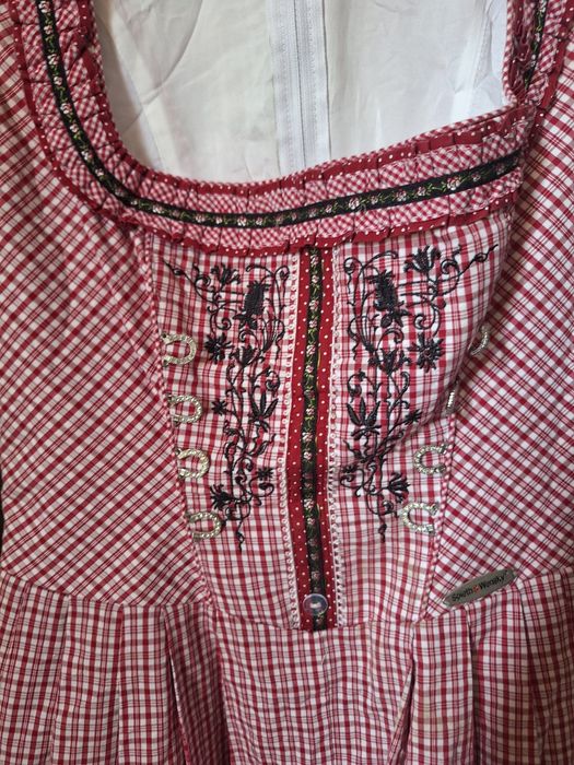 Drindl -rosu &alb - Rochie Oktoberfest