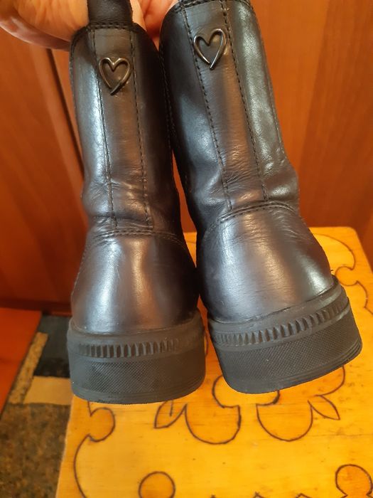 Продам челси 37.5размер12000