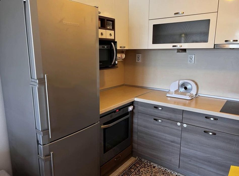 Дава се под наем Двустаен апартамент в София, Дианабад - 76 кв.м за 700 € - Снимка #3