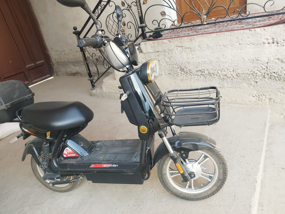 Elektro skuter srochna pul kerakligi uchun sotiladi.