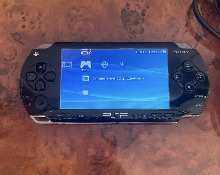 Продам psp 1000 модель