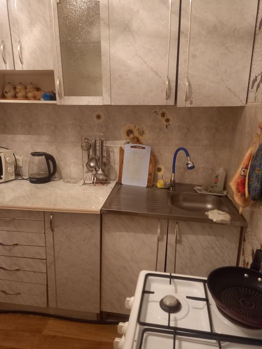 Сдам  1ком квартиру  по. суточно