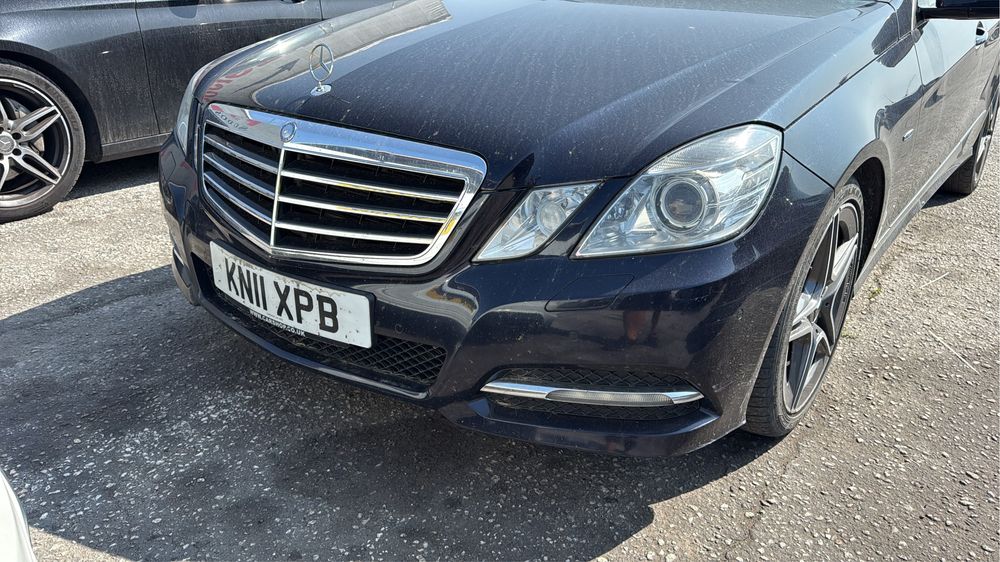 W212 Avangard Предна решетка Mercedes E класа