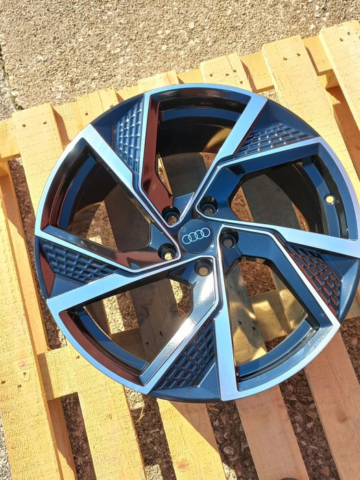 18 Audi RS2025 line A4 A5 A6 A7 A8 Q3 Q5 Rs6 Rs7 Black Diamond 8.5j