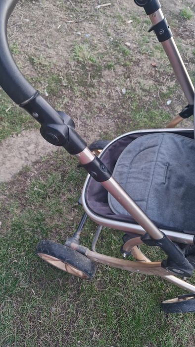 Коляска детская и тазик