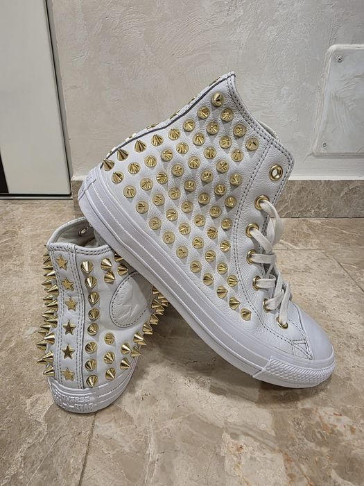 Adidasi Comverse originali dama,marimea 39,noi - model cu tinte aurii