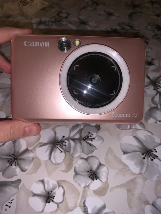 Камера Canon ZoeminiS2