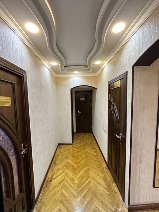 Аренда двухкомнатная квартира в центре города совсем удобствами Чорсу