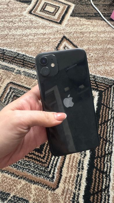 Продам Айфон 11 128гб