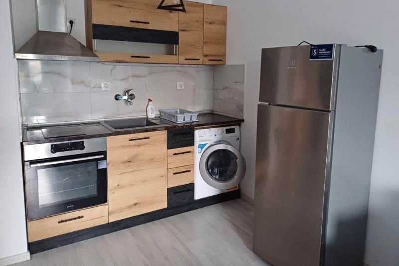 Дава се под наем Двустаен апартамент в София, Левски В - 55 кв.м за 430 € - Снимка #2